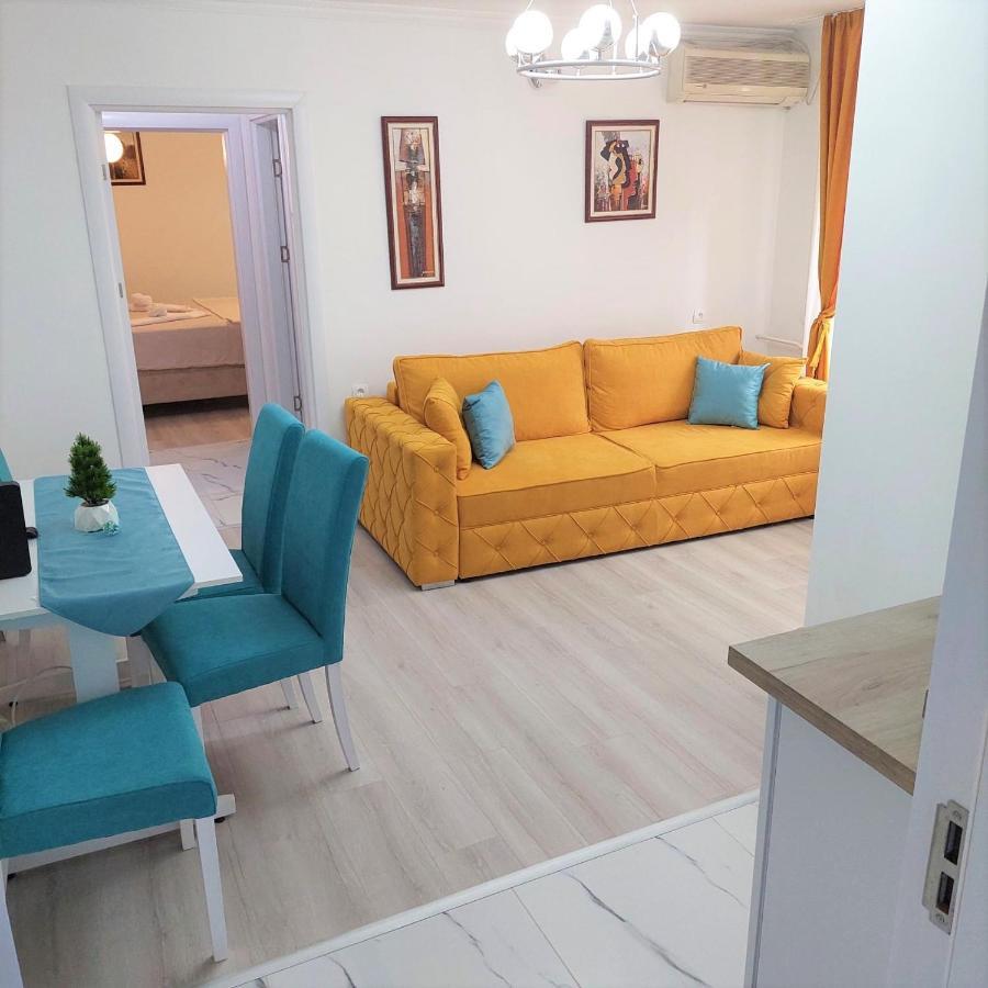 City Lux Square Apartments Skopje Exterior foto